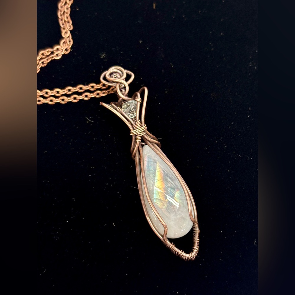HAND CRAFTED Rainbow Moonstone Blue Topaz Wire Wrapped Copper Elegant Necklace - Picture 1 of 10